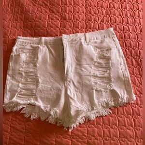 SHEIN Curve Distressed White Size 4X Shorts
